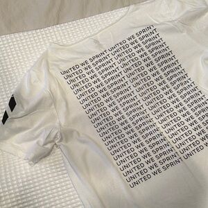 Barry’s United We Sprint T-Shirt